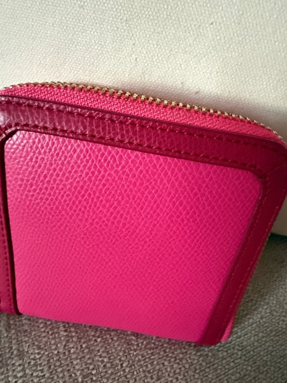 Vera Bradley Zuri Wallet Pink Red Leather Zip Around Bi Fold New - Picture 5 of 9